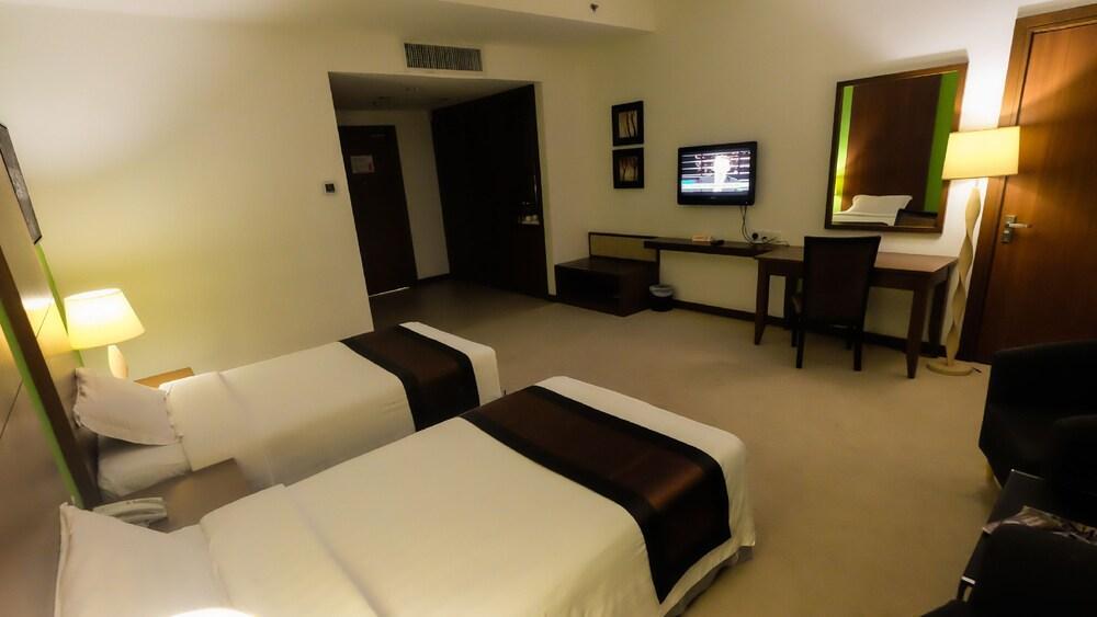 Times Hotel Brunei Μπαντάρ Σερί Μπεγκαβάν Εξωτερικό φωτογραφία