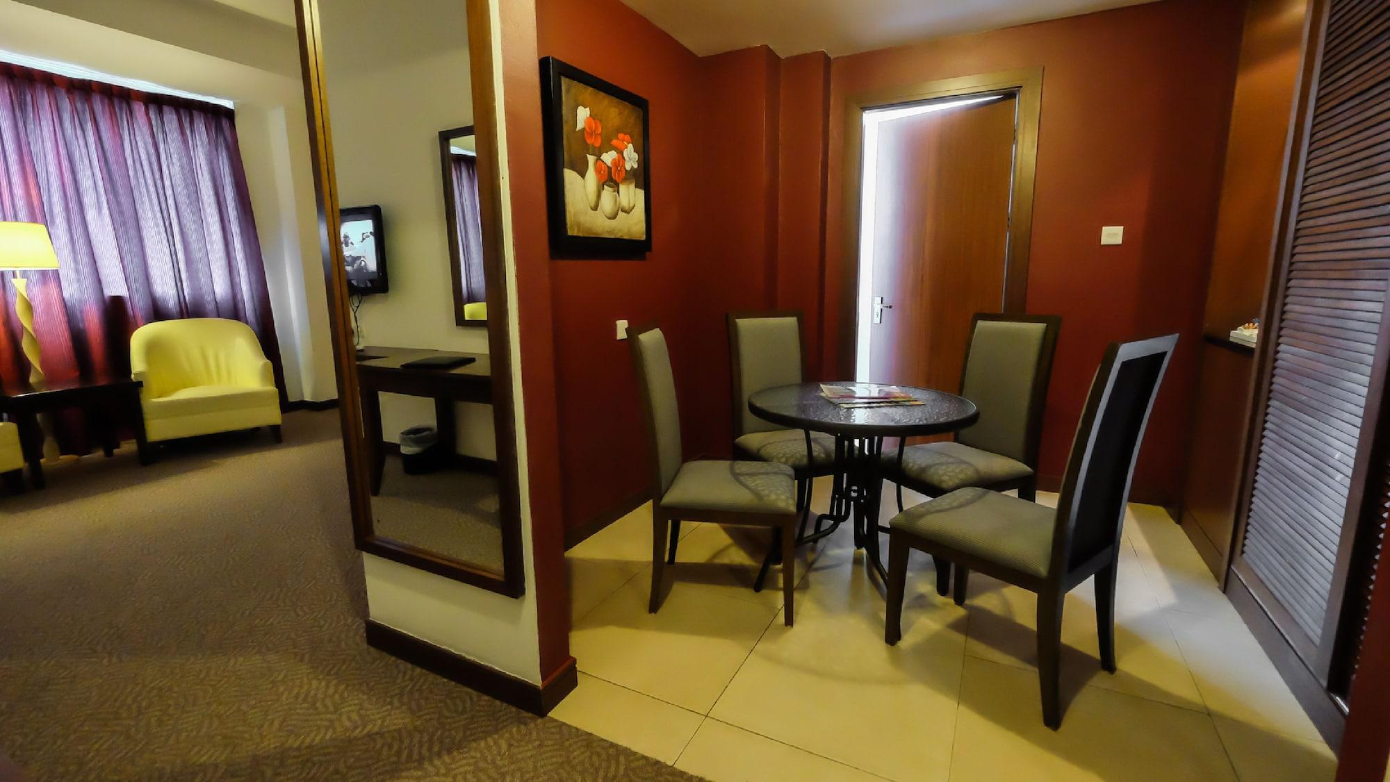 Times Hotel Brunei Μπαντάρ Σερί Μπεγκαβάν Εξωτερικό φωτογραφία