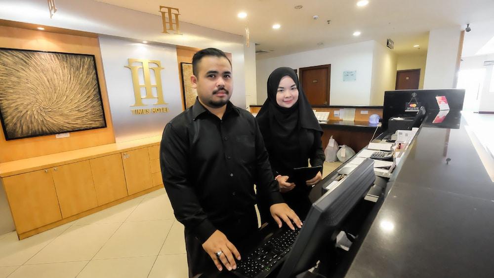 Times Hotel Brunei Μπαντάρ Σερί Μπεγκαβάν Εξωτερικό φωτογραφία